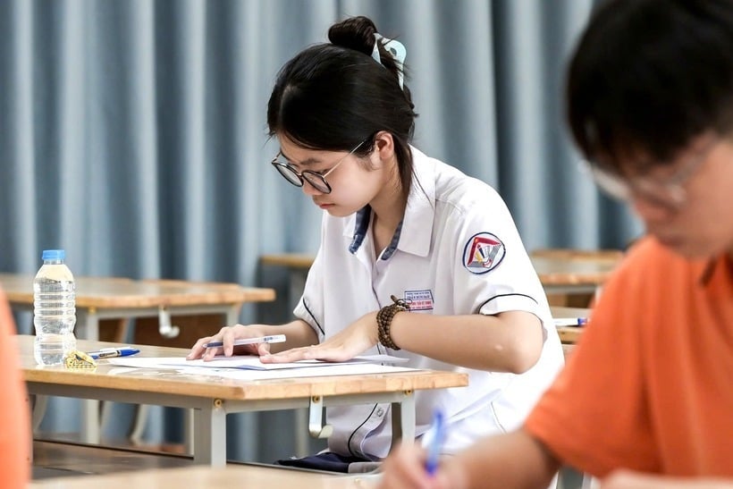 Đề thi chính thức môn Văn tốt nghiệp THPT 2026 mới nhất