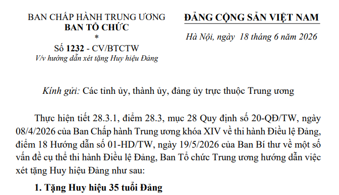 Đã có Công văn 1232-CV/BTCTW hướng dẫn xét tặng Huy hiệu Đảng