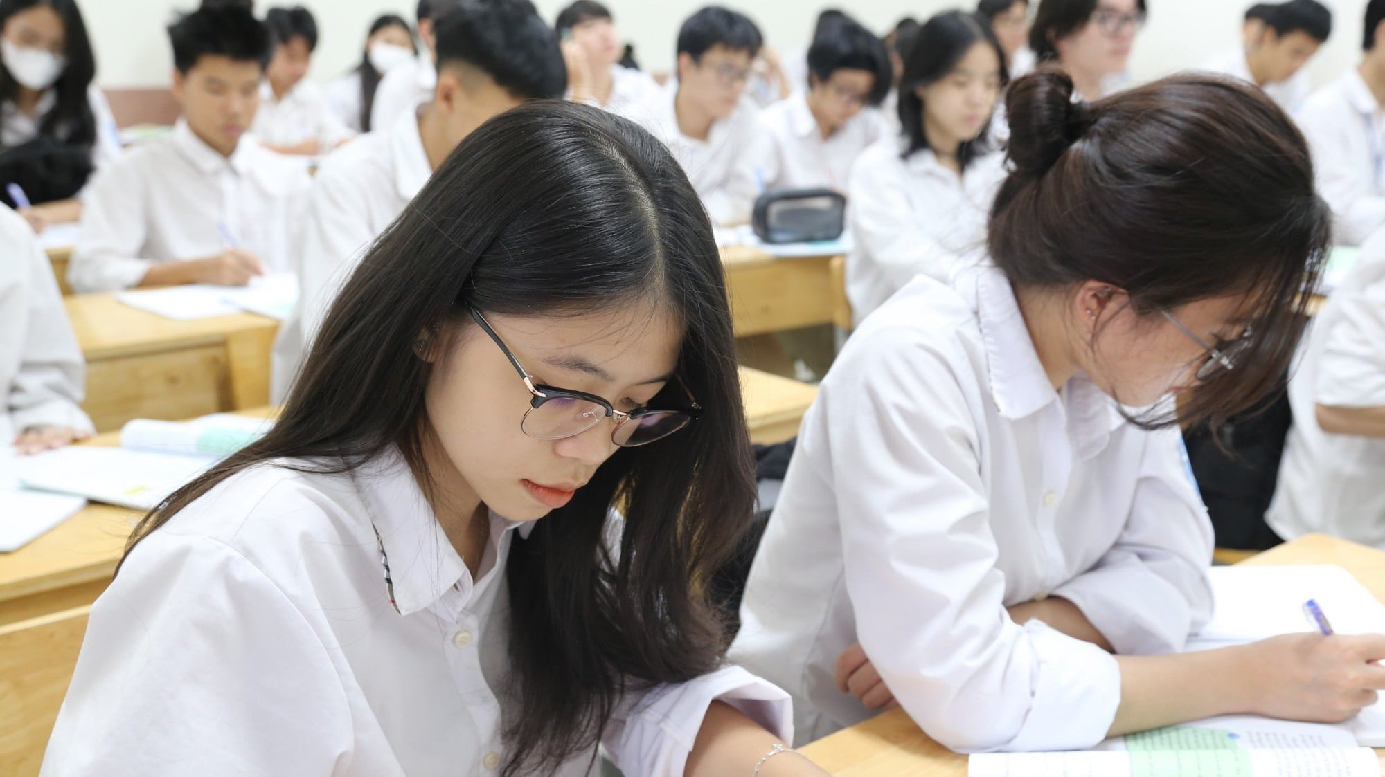 FULL đề thi đáp án vào lớp 10 Quảng Ninh năm 2026 (Toán Văn Anh)