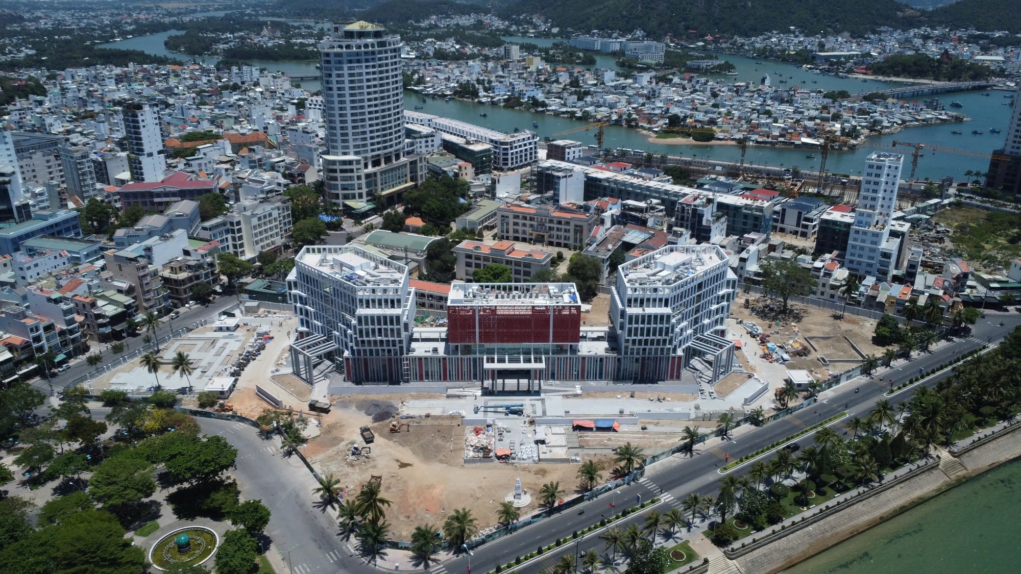 Thủ tục tách thửa đất hợp thửa đất tỉnh Khánh Hòa năm 2026