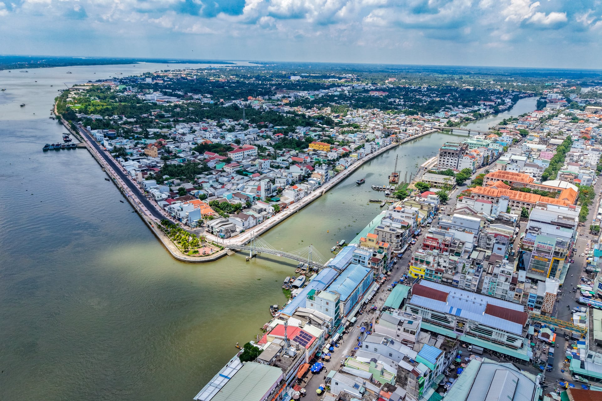 Hồ sơ đăng ký đất đai tài sản gắn liền với đất lần đầu tỉnh Vĩnh Long năm 2026 gồm những gì?