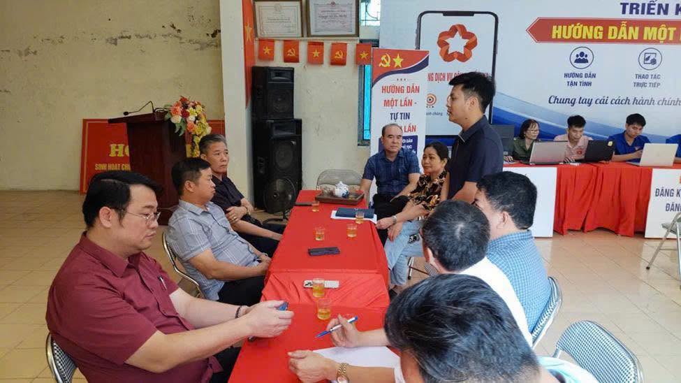 Bộ Nội vụ yêu cầu các cơ quan, đơn vị thực hiện lịch nghỉ theo quy định nhưng phải bố trí, sắp xếp các bộ phận làm việc hợp lý để giải quyết công việc.