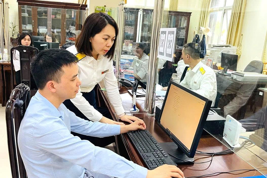 Nâng cao nhận thức, ý thức tuân thủ pháp luật, tăng cường tính minh bạch và tạo thuận lợi cho hộ kinh doanh, cá nhân kinh doanh trong quá trình thực hiện thủ tục thuế